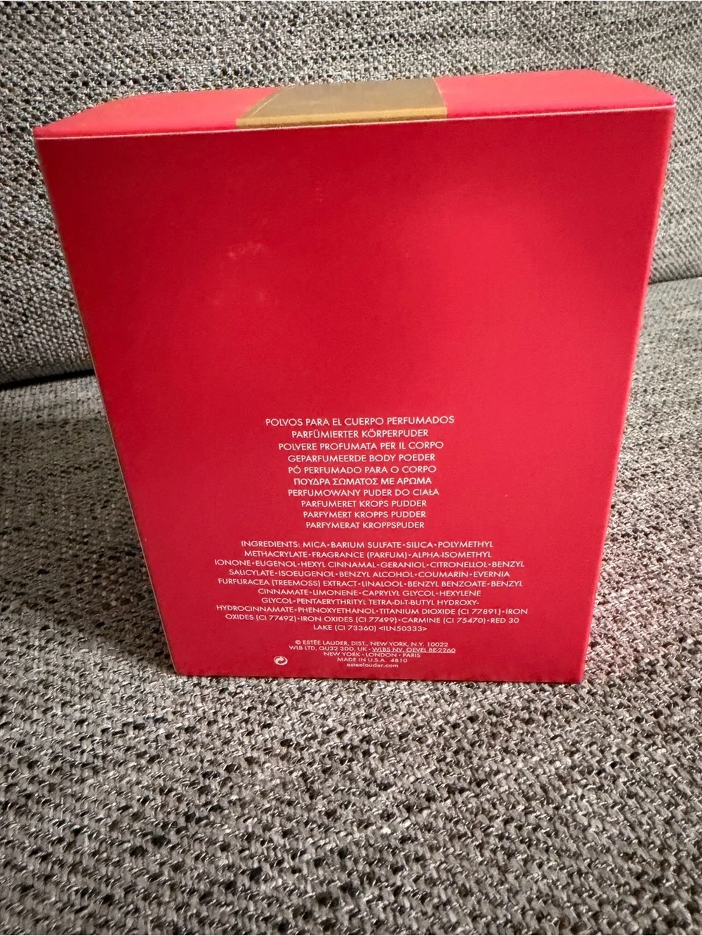 Estée Lauder Beautiful Perfumed Body Powder with Notes of Rose, Lily, Tuberose